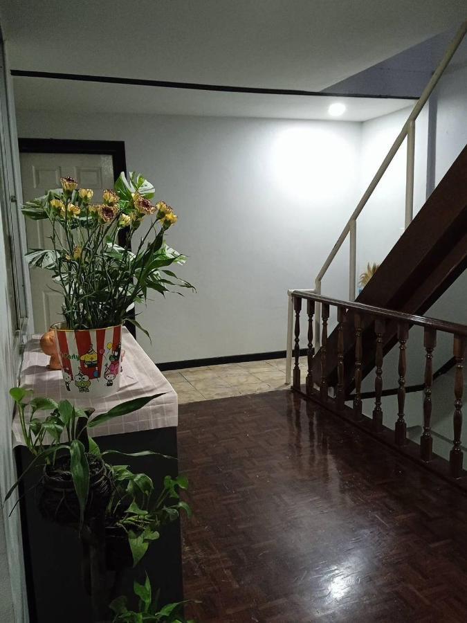 Nk Guesthouse 1 Bangkok Kültér fotó